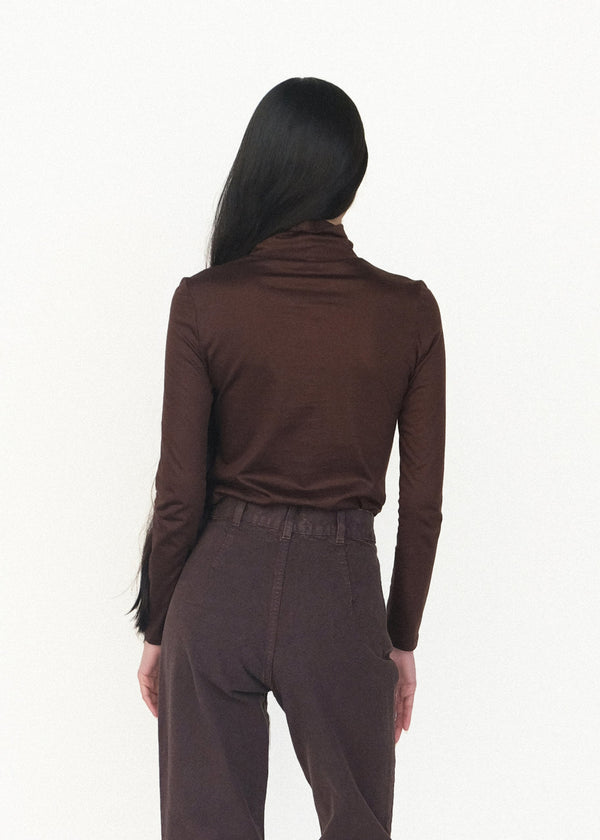 Classic Turtleneck - Raisin