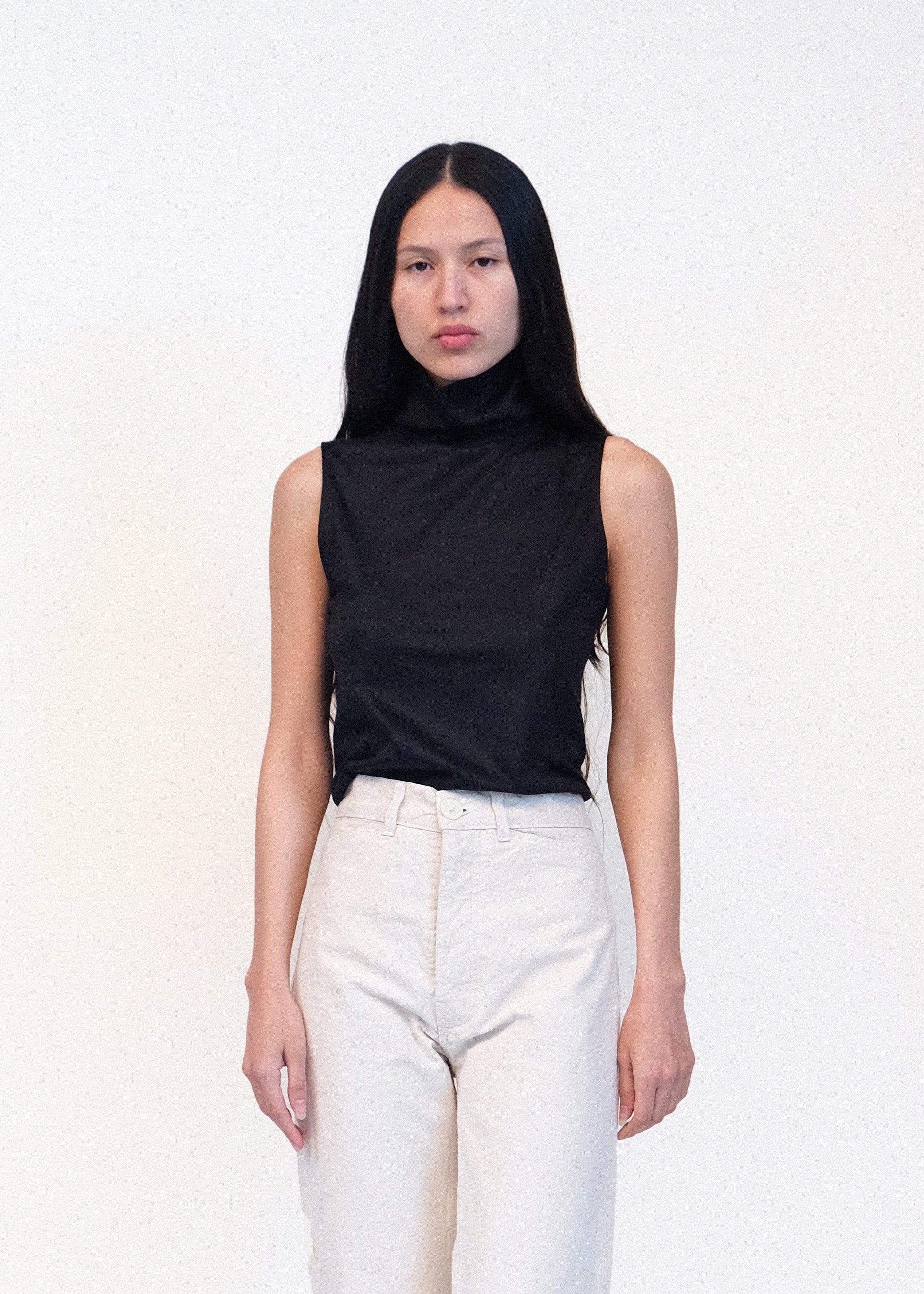 Sleeveless Turtleneck - Black - Jesse Kamm