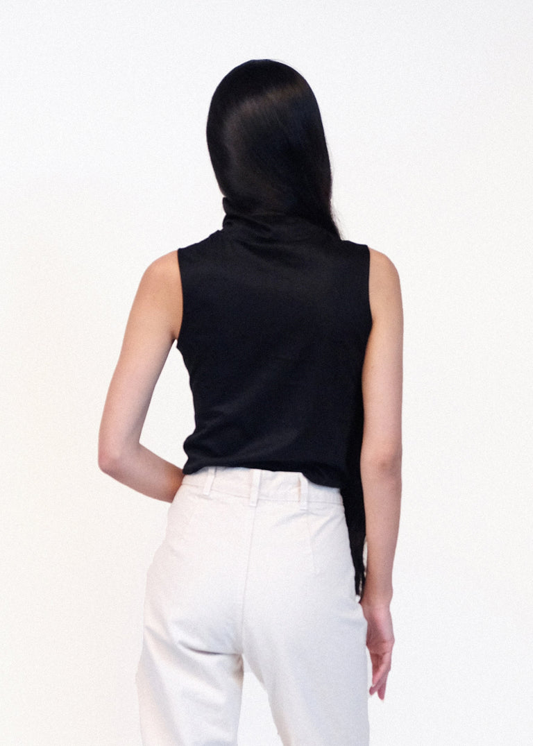 Sleeveless Turtleneck - Black - Jesse Kamm