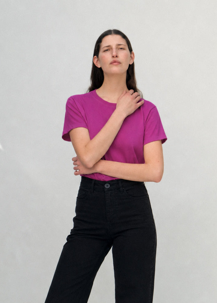 Bowery Tee - Beet - Jesse Kamm